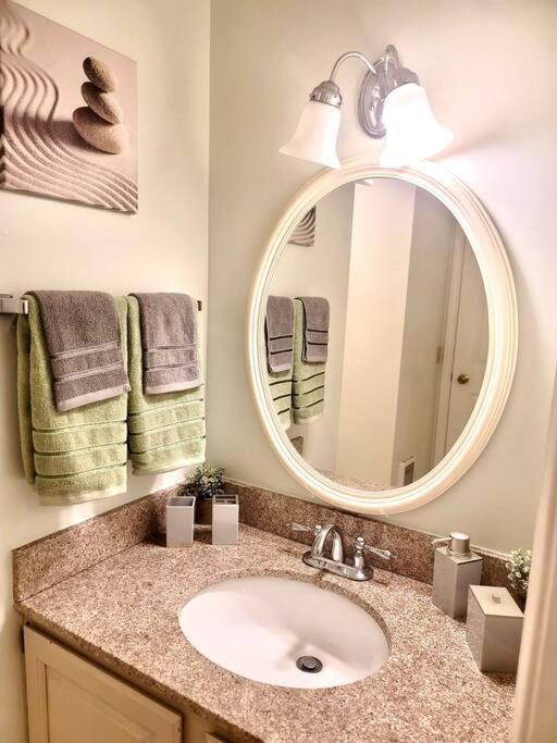 Gorgeous New Zen Suite Sleeps 4-Ski On Off Jiminy Hancock Ngoại thất bức ảnh